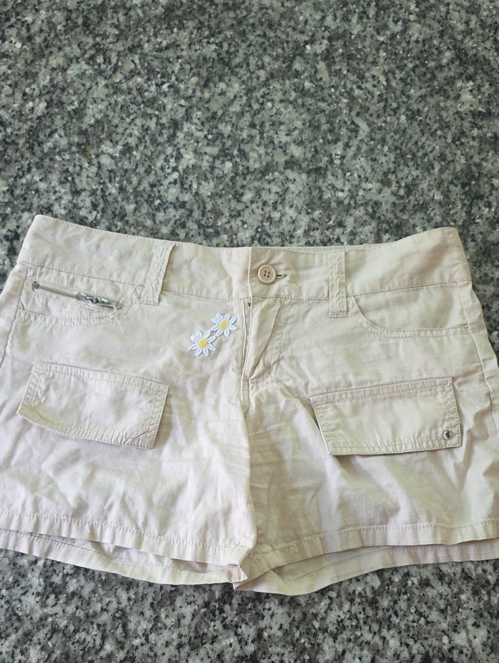 Dollhouse Cream Cargo Shorts with Daisy Embroidery